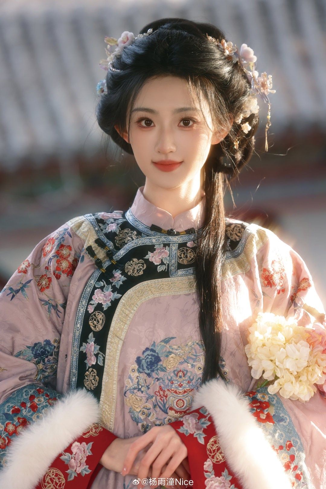DÙNG HÔN SỰ ĐỔI BÌNH AN