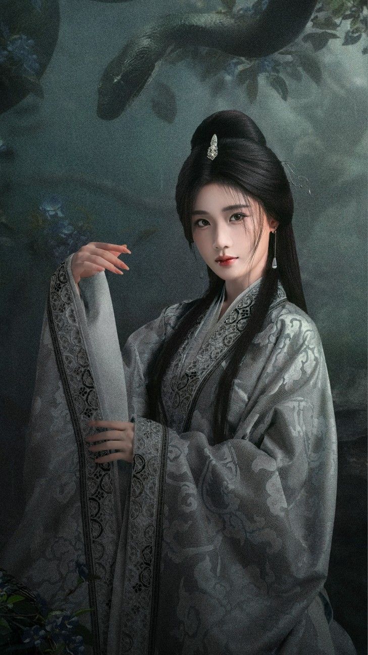 Long Phong Hương: Khởi Cư Chú của Nữ Sử Mù và Thi Hoàng