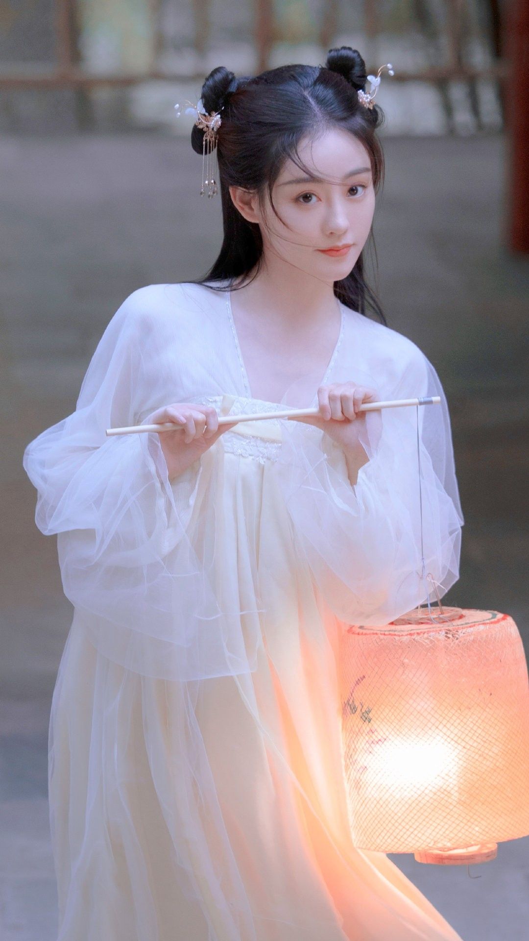 Hoàng Thượng Nghiện Đuôi Và Hoàng Hậu Cửu Vĩ Hồ Hàng Thật Giá Thật
