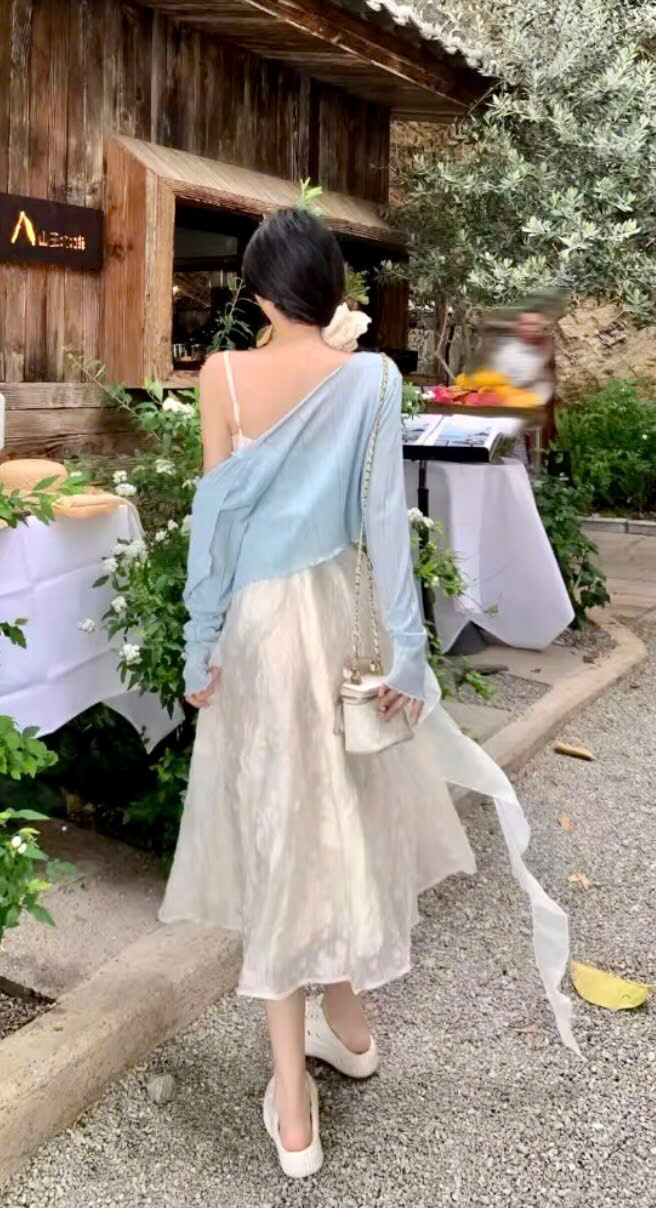 TRÙNG SINH TÔI DẪN MẸ ĐỔI ĐỜI SAU KHI BỐ GIẢ CHẾT