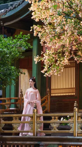 Sính Lễ Lần Thứ Ba: Gậy Ông Đập Lưng Ông